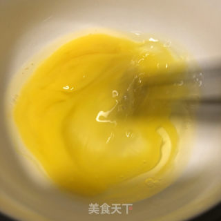 川贝香油煎鸡蛋的做法步骤：2