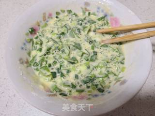 明月草小葱鸡蛋煎饼的做法步骤：4