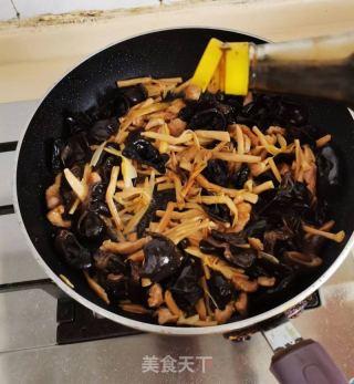 黄花菜黑木耳炒肉片的做法步骤：8