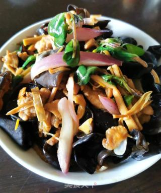 黄花菜黑木耳炒肉片的做法步骤：10