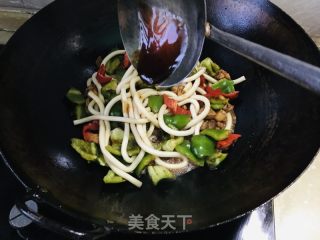 鸡肉小炒的做法步骤：6