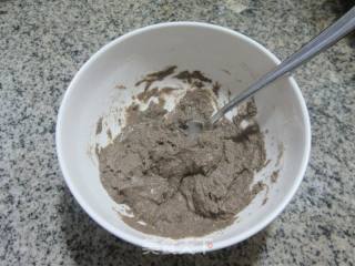 茭白包心菜炒荞麦面疙瘩的做法步骤：2