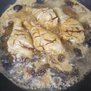 香菇烧鸡腿的做法步骤：6