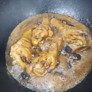 香菇烧鸡腿的做法步骤：7