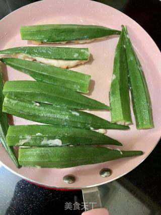 香煎蝦滑釀秋葵的做法步骤：6