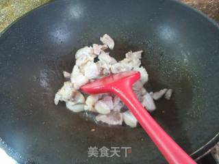 五花肉炒鱿鱼的做法步骤：6
