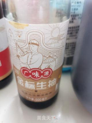 红烧鸡爪的做法步骤：1
