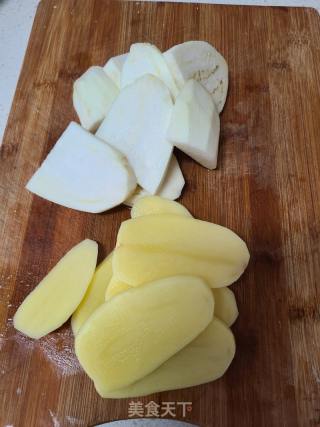 土豆烀茄子的做法步骤：2