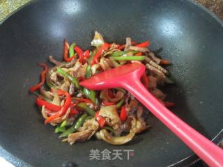 双椒肉丝炒面筋的做法步骤：13