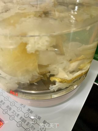 雪梨乾雪耳水的做法步骤：3