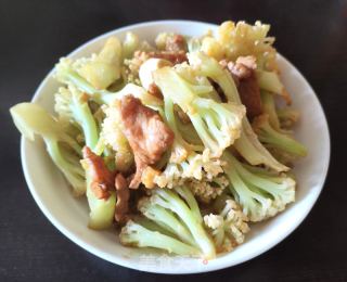 肉片炒菜花的做法步骤：7