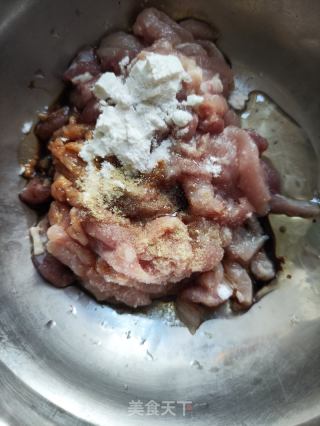 藕片炒肉丝的做法步骤：3