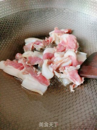 杏鲍菇炒五花肉的做法步骤：3