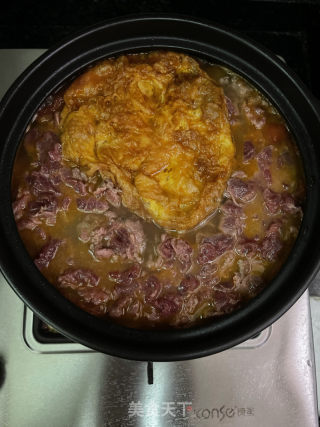 番茄炸蛋牛肉锅的做法步骤：11