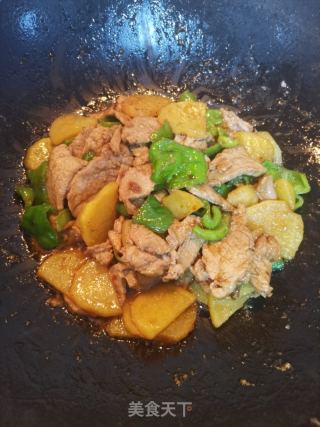 土豆辣椒炒肉片的做法步骤：5