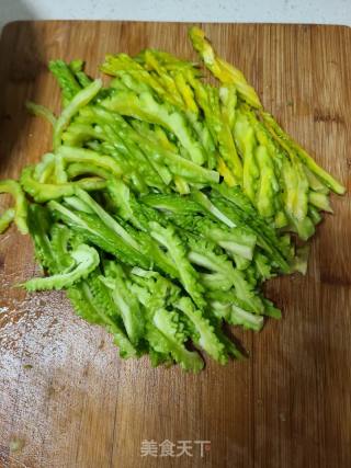苦瓜蒸菜的做法步骤：1