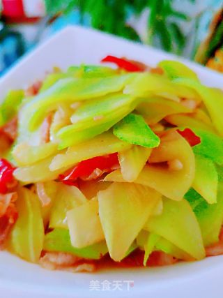 莴笋炒肉的做法步骤：11