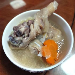 鲜银耳百合土鸡汤的做法