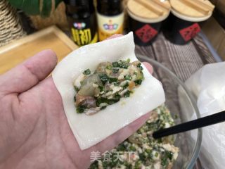 三鲜馅锅贴的做法步骤：7