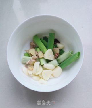 砂锅鱼腩煲的做法步骤：4