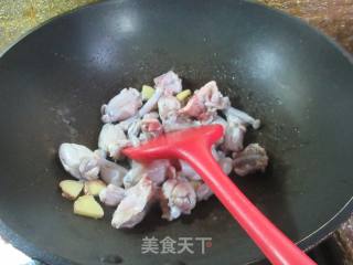 红椒牛蛙鸡的做法步骤：5