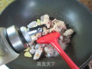 红椒牛蛙鸡的做法步骤：6