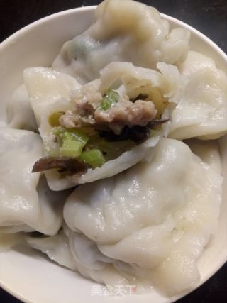 芹菜猪肉水饺的做法步骤：10