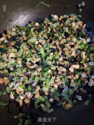 芹菜豆腐素水饺的做法步骤：8