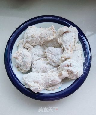 脆皮炸鸡翅根的做法步骤：6