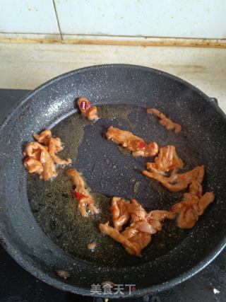 韭黄炒肉的做法步骤：5