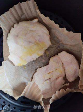 家庭版鸡肉汉堡的做法步骤：2