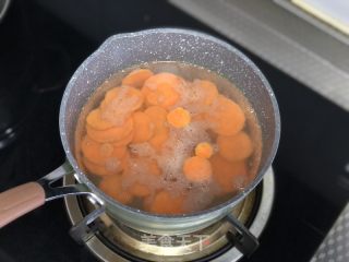 红薯蛋奶布丁的做法步骤：3