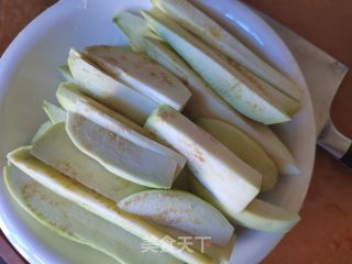 蒜蓉肉末茄子的做法步骤：2