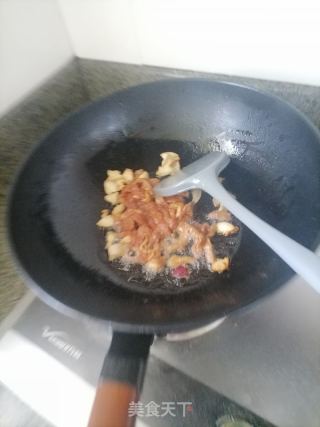 西芹洋葱炒肉丝的做法步骤：4