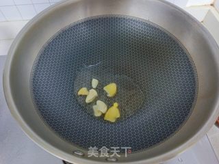 油焖大虾的做法步骤：2