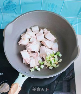 家常辣椒炒肉的做法步骤：5