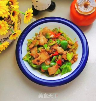 家常辣椒炒肉的做法步骤：13