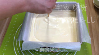 奶油夹心古早蛋糕，松软蛋糕，甜蜜奶油夹心，口感松软清新。的做法步骤：16