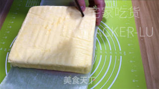 奶油夹心古早蛋糕，松软蛋糕，甜蜜奶油夹心，口感松软清新。的做法步骤：21