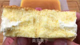 奶油夹心古早蛋糕，松软蛋糕，甜蜜奶油夹心，口感松软清新。的做法步骤：25