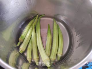 浇汁秋葵的做法步骤：3