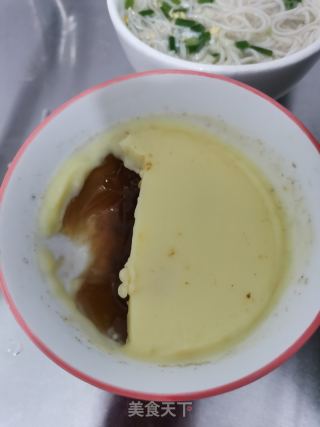 金针菇煮夜香花的做法步骤：3