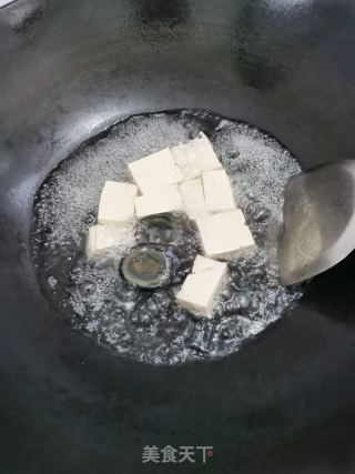 皮蛋豆腐狗肝菜汤的做法步骤：6