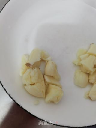 酸辣哈密瓜皮的做法步骤：2