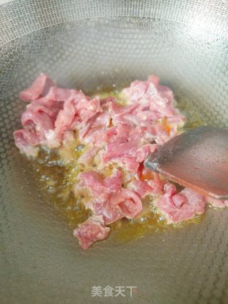 韭菜花炒牛肉的做法步骤：7
