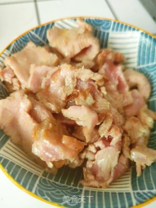 韭菜花炒牛肉的做法步骤：8