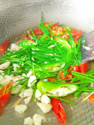韭菜花炒牛肉的做法步骤：9