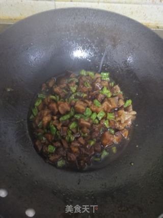 尖椒炒茄丁的做法步骤：5