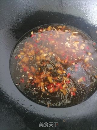 油豆腐炒芹菜的做法步骤：7