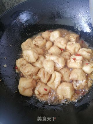油豆腐炒芹菜的做法步骤：8